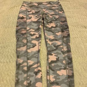Fabletics 7/8 Leggings